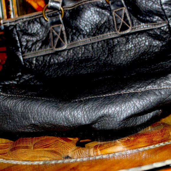 Sparrow True Black Crossbody Bag - Picture 9 of 10